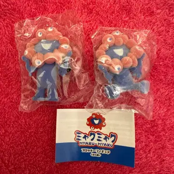 새상품 미야쿠미야쿠 플로키 피규어 2점