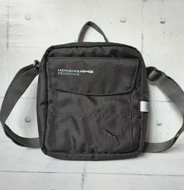 PUMA x 벤츠 AMG 숄더백