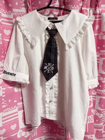 노에미 반팔 블라우스