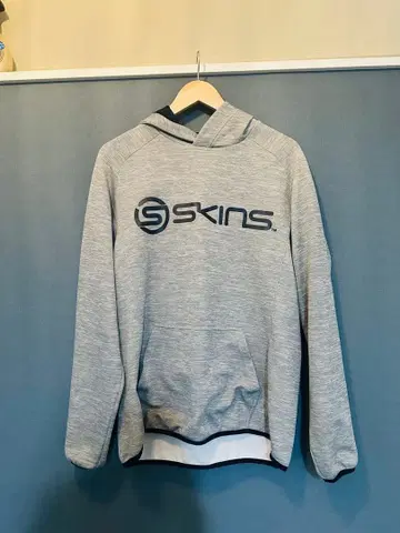[ 새상품급 ] SKINS 스킨스 후드티 그레이 L 사이즈