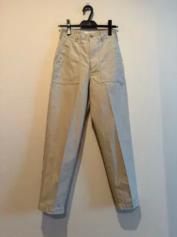 더 신즈네 베이커 팬츠 베이지 32