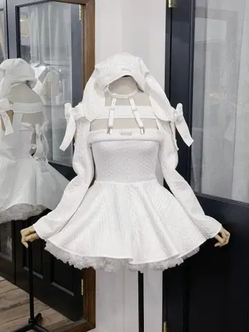 M 기획 복슬복슬 새하얀 원피스 + 토끼 귀 모자