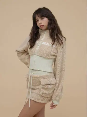 andmary Fluffy zip up jacket