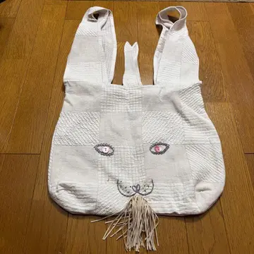 미나 페르호넨 우사백