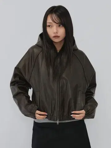 enewdnina cropped hooded leather jacket