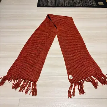 오렌지 계열 리브 니트 머플러