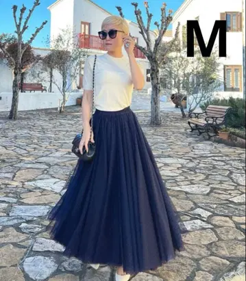 새상품급 JENNE 도트 튤 볼륨 스커트 네이비 M