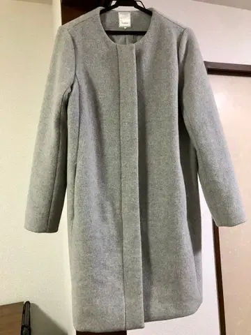 그레이 노카라 롱 코트