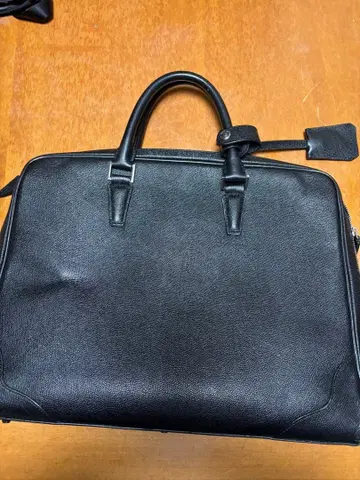 UA 블랙 가죽 비즈니스 백