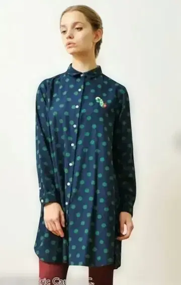 배고픈 애벌레 자수 긴팔 셔츠 원피스