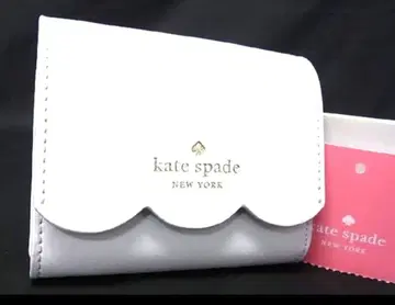 kate spade 스캘럽 엣지 접이식 지갑 화이트