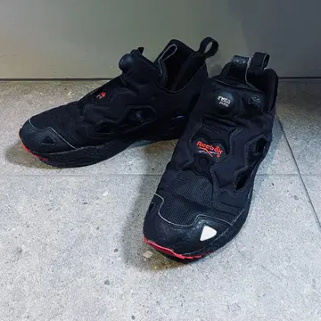 리복 REEBOK 인스타 펌프 퓨리 EASTBAY 모델