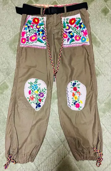 무차차 성인 자수 포켓 베이지 카고 팬츠 사이즈 1