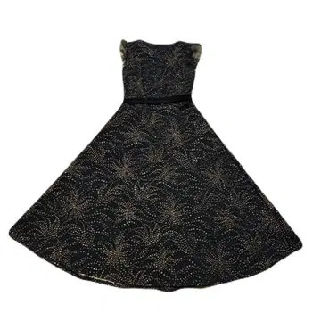 타다시 쇼지 도트 자수 맥시 길이 드레스 원피스 사이즈 0 착용 모델