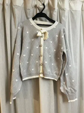 그레이 하트 무늬 리본 긴팔 가디건