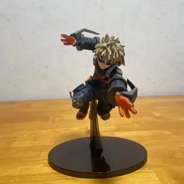 나의 히어로 아카데미아 바쿠고 카츠키 피규어