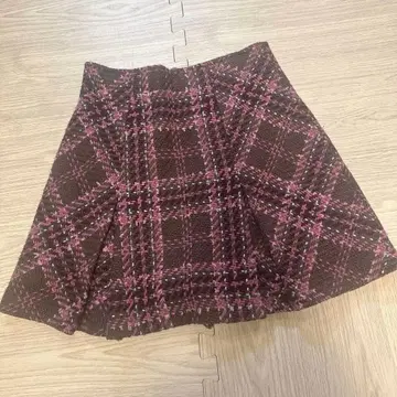 스나이델 로빙 체크 스커트