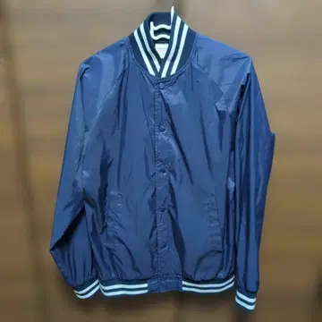 유나이티드 애슬레 나일론 자켓 바시티 자켓 S 사이즈 네이비