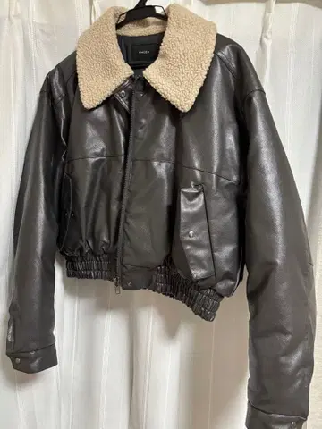 EMODA 다크 브라운 보아 옷깃 자켓 F 사이즈