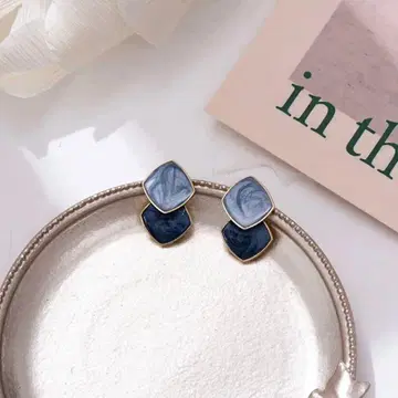 Marble 귀걸이 S925 캐주얼 고급스러움 마블 심플 인기