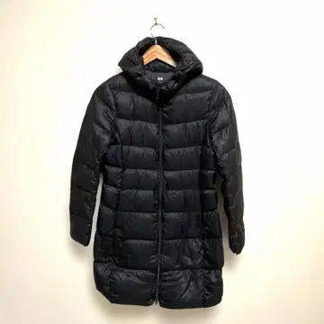 단종 인기 유니클로 울트라 라이트 다운 후디 코트 여성용 블랙 M
