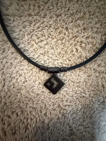 코란토테 TAO 목걸이 AURA 매트 블랙