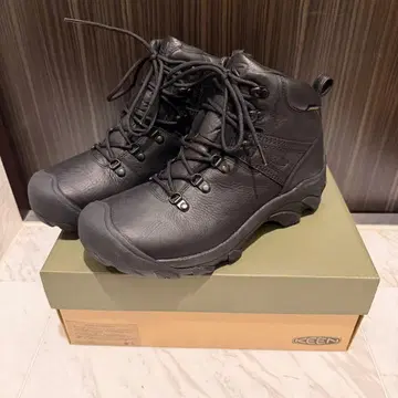 킨 피레니즈 등산화 블랙/레종 블루 US 10.5