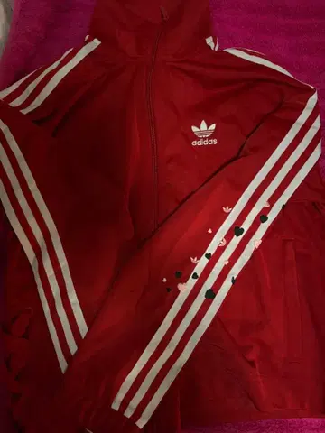 adidas 빨간색 스트라이프 저지