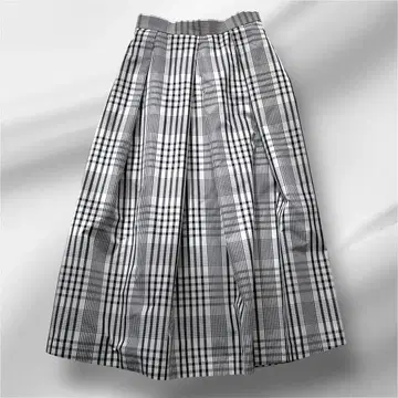 PLST (플라스테) 턱 플레어 롱 스커트 L 체크 화이트 블랙 타프타