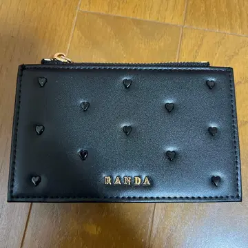 RANDA 미니 하트 스터드 프래그먼트 케이스 블랙