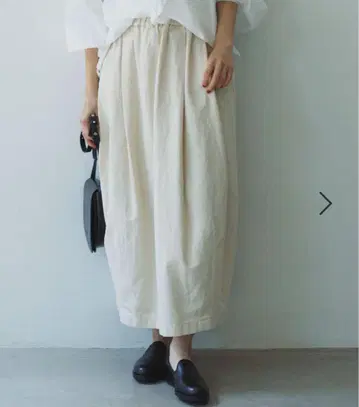 스튜디오 클립 natural by clip 면린넨 턱 코쿤 스커트