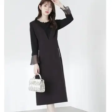 프로포션 바디 드레싱 펄 포켓 타이트 점프 스커트