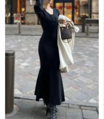 RESEXXY 레이어드 머메이드 니트 원피스