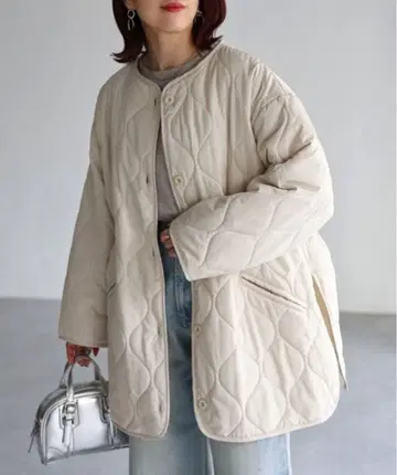 [ 새상품급 ] 드로스트 퀼팅 코트 아이보리