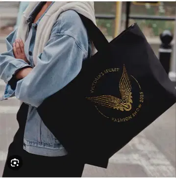 빅토리아 시크릿 패션쇼 2025 토트백