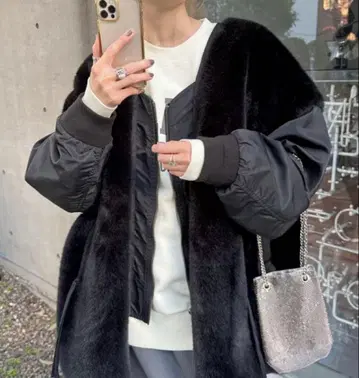 etsinta 에신타의 퍼 절개 자켓