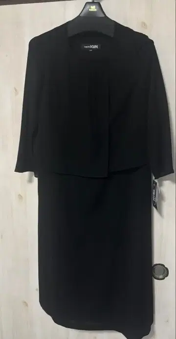 도쿄이긴 블랙 포멀 셋업 사이즈 13AR 약 L 사이즈 상당