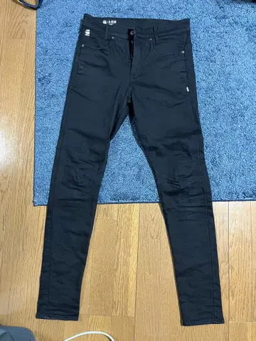 블랙 스키니 데님 타이트 핏