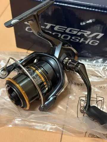 시마노 21 알테그라 c2000shg