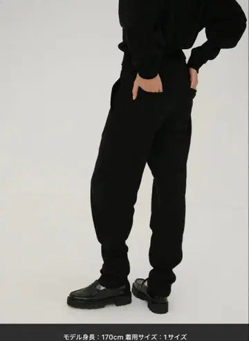 CLANE CURVE LINE SWEAT PANTS