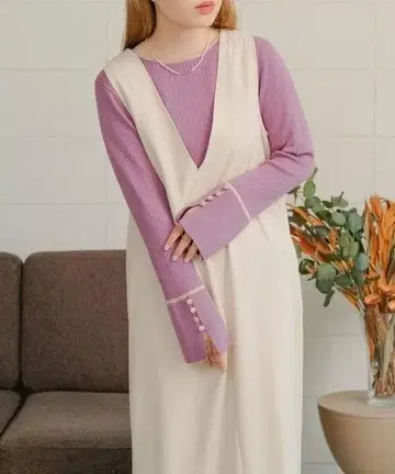 Bab 파이핑 소매 슬릿 크루넥 니트 풀오버