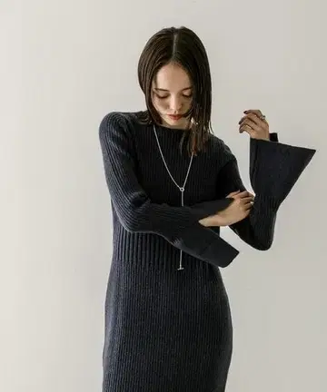 mystic [ 사이즈 전개 있음 ] 슬릿 니트 원피스