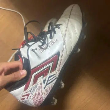 Umbro Speciali 축구화 화이트/레드/블랙