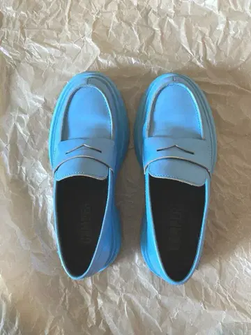 CAMPER 스카이블루 로퍼