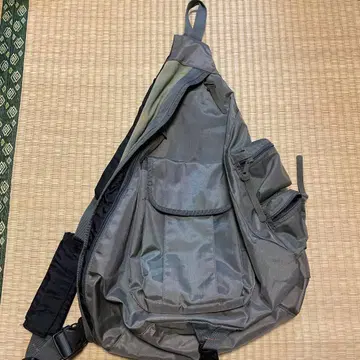 GAP 그레이 슬링백