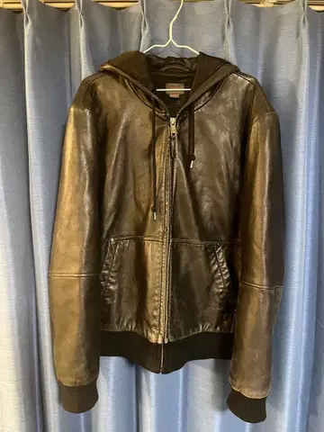 ESPRIT 후드 부착 블랙 가죽 자켓