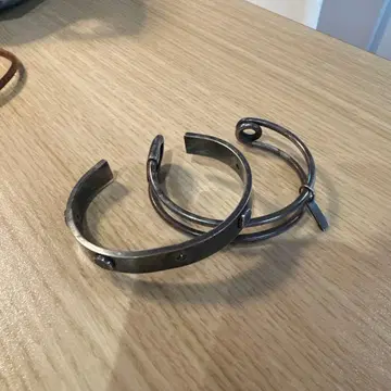 어태치먼트 실버 금속제 뱅글 2개 세트