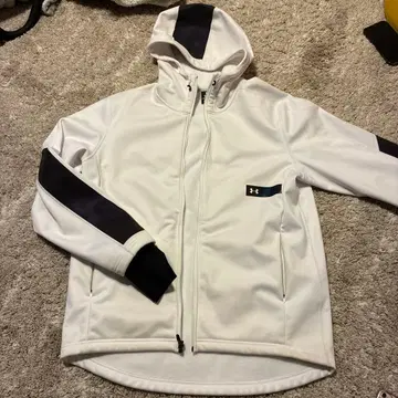 언더아머 후드 부착 자켓