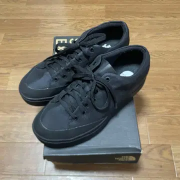 THE NORTH FACE 스니커즈 블랙