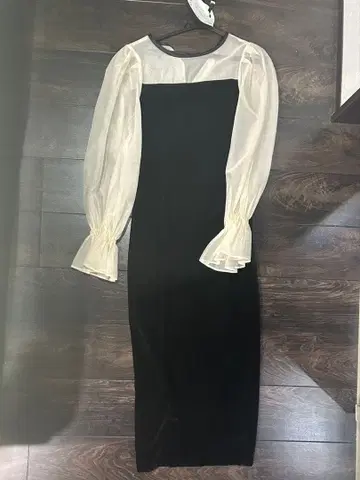 Chico 배색 시스루 타이트 롱 드레스 결혼식 드레스